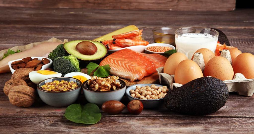 Varios alimentos que son comunes en las alergias alimentarias.